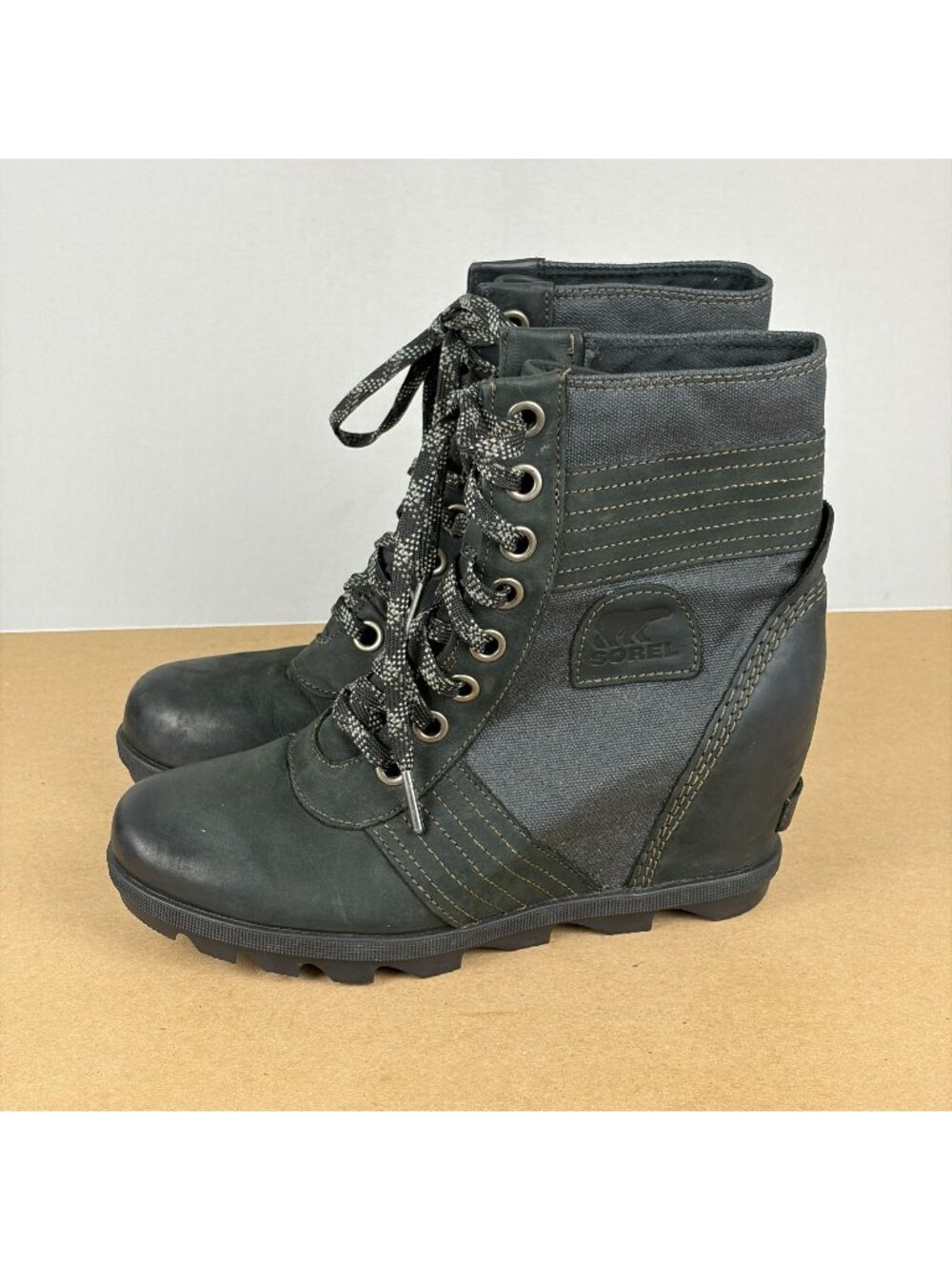 Sorel Lexie Leather Wedge Boots Womens 9 Black Lace Up Casual Combat Waterproof